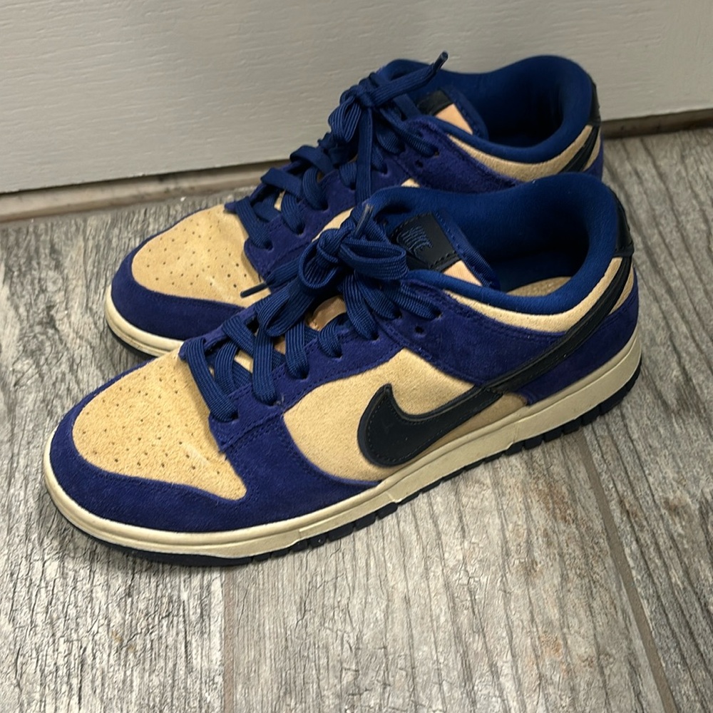 Nike Dunks